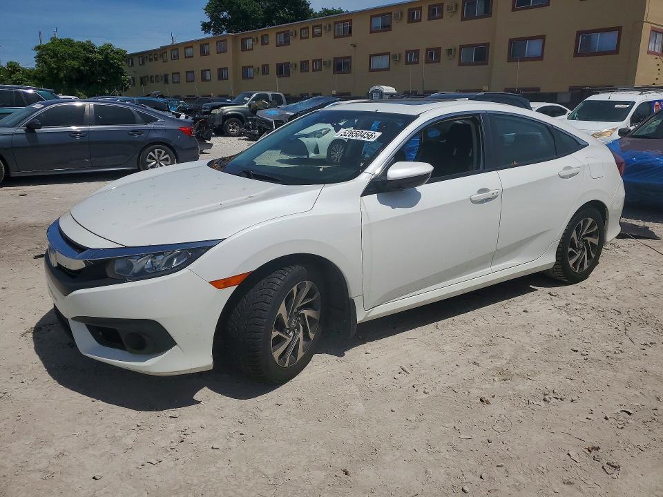 Aukcja sprzedaży 2017 Honda Civic, vin: 2HGFC2F8XHH037513, numer aukcji: 52650456