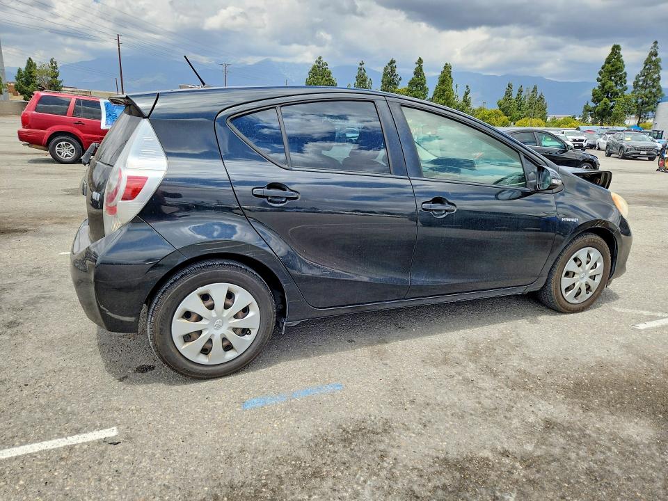 Aukcja sprzedaży 2013 Toyota Prius C, vin: JTDKDTB33D1549410, numer aukcji: 54547556