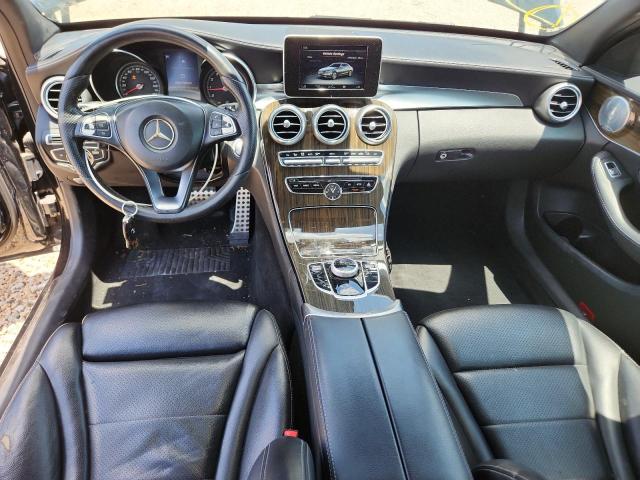 52411686 :رقم المزاد ، 55SWF4KB0HU196290 vin ، 2017 Mercedes-benz C مزاد بيع