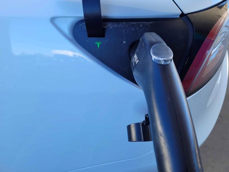 54809106 :رقم المزاد ، 5YJ3E1EA3MF031983 vin ، 2021 Tesla Model 3 مزاد بيع