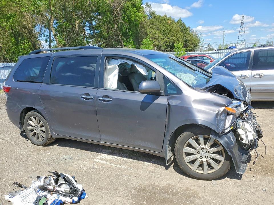 54084426 :رقم المزاد ، 5TDDZ3DC4HS160484 vin ، 2017 Toyota Sienna مزاد بيع