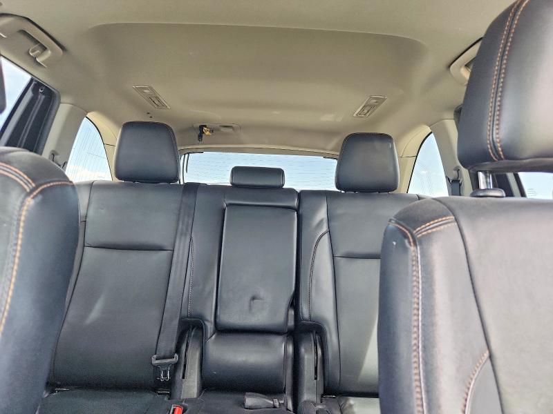 Продажа на аукционе авто 2019 Toyota Highlander, vin: 5TDJZRFH4KS619048, номер лота: 50787086