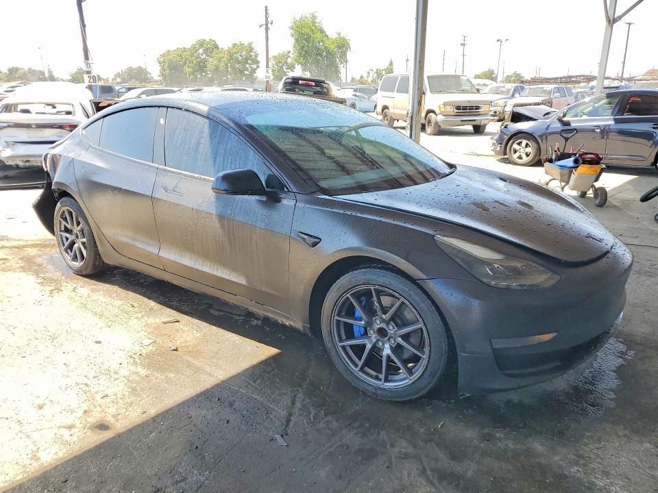 2023 Tesla Model 3 მანქანა იყიდება აუქციონზე, vin: 5YJ3E1EA8PF447449, აუქციონის ნომერი: 54135396