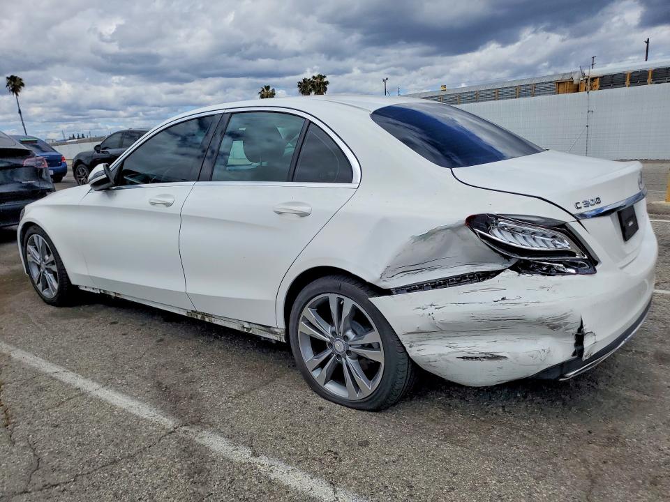 2017 Mercedes-benz C მანქანა იყიდება აუქციონზე, vin: 55SWF4JB9HU198704, აუქციონის ნომერი: 52368046