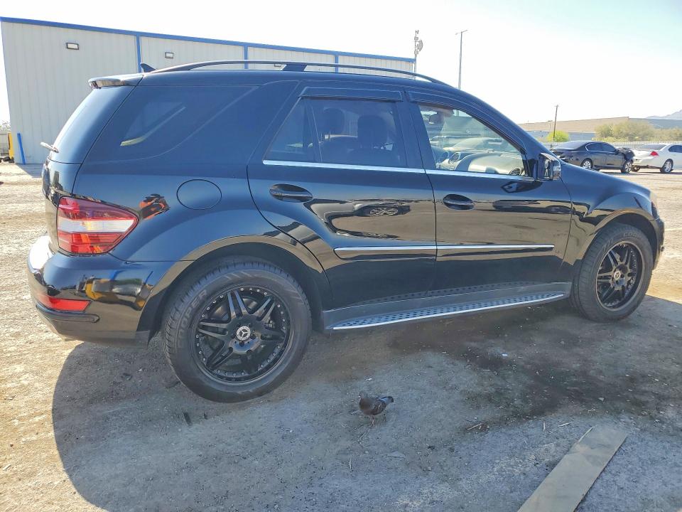 53782076 :رقم المزاد ، 4JGBB5GB9BA717951 vin ، 2011 Mercedes-benz Ml مزاد بيع