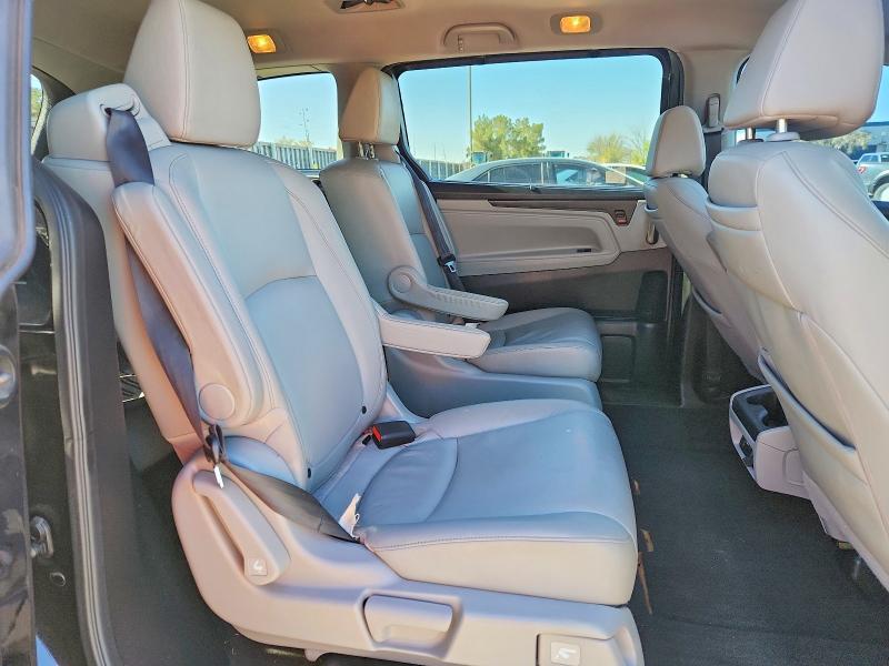 Продажа на аукционе авто 2018 Honda Odyssey, vin: 5FNRL6H81JB028856, номер лота: 52303426