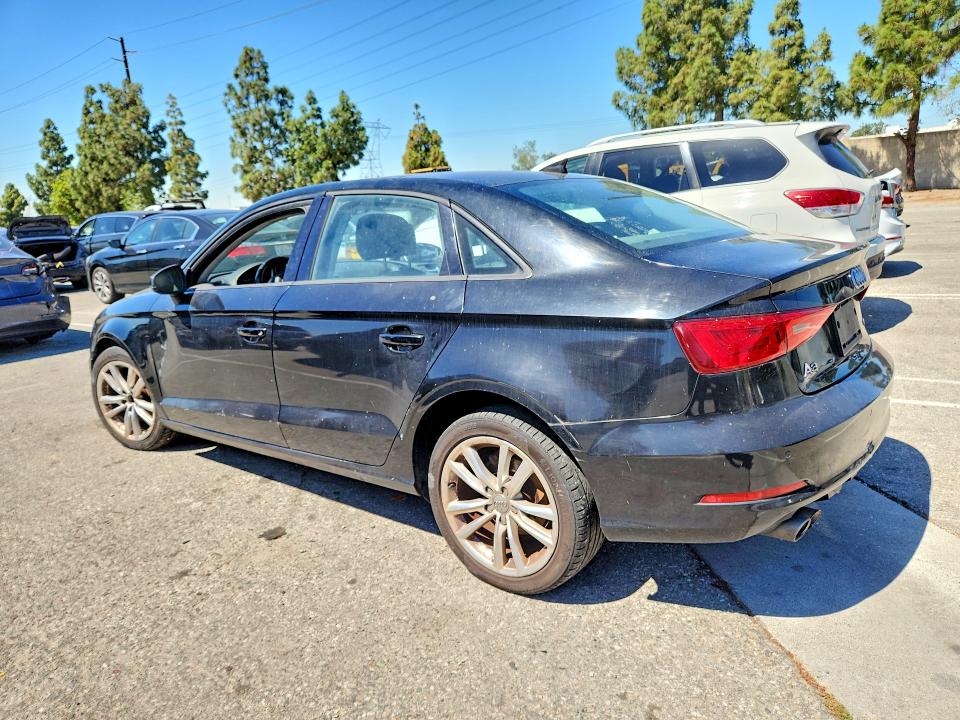 52176816 :رقم المزاد ، WAUAJGFF3F1101524 vin ، 2015 Audi A3 مزاد بيع