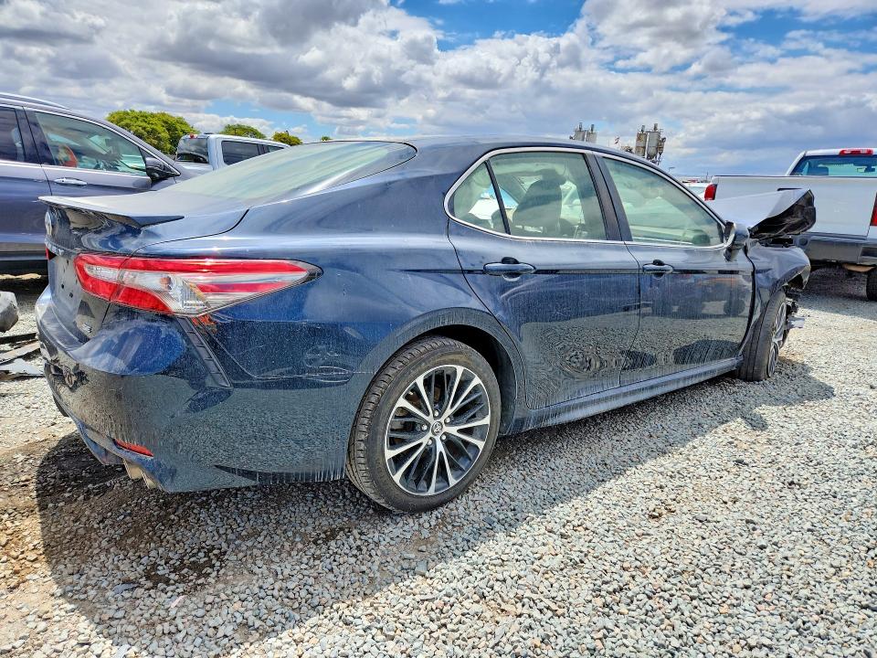 47287876 :رقم المزاد ، JTNB11HK4J3039302 vin ، 2018 Toyota Camry مزاد بيع