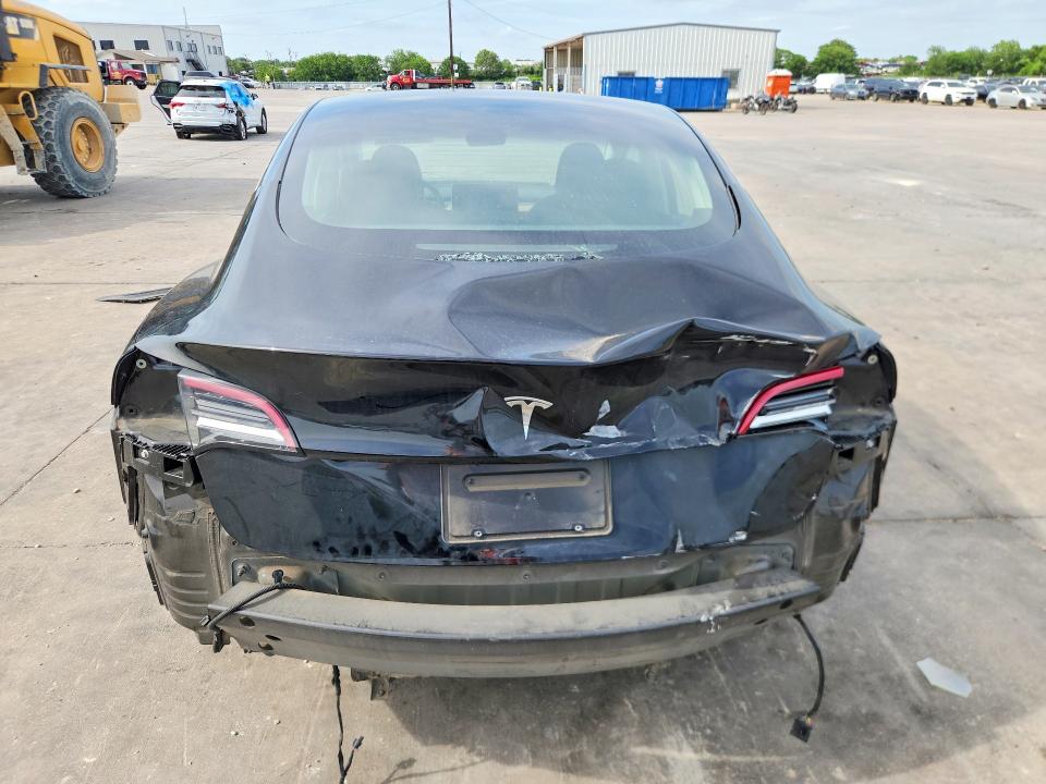 52174046 :رقم المزاد ، 5YJ3E1EAXJF152943 vin ، 2018 Tesla Model 3 مزاد بيع