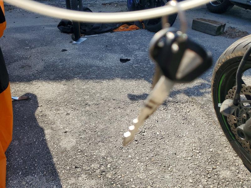 54334926 :رقم المزاد ، JKBZXJE1XGA020082 vin ، 2016 Kawasaki Zx636 مزاد بيع