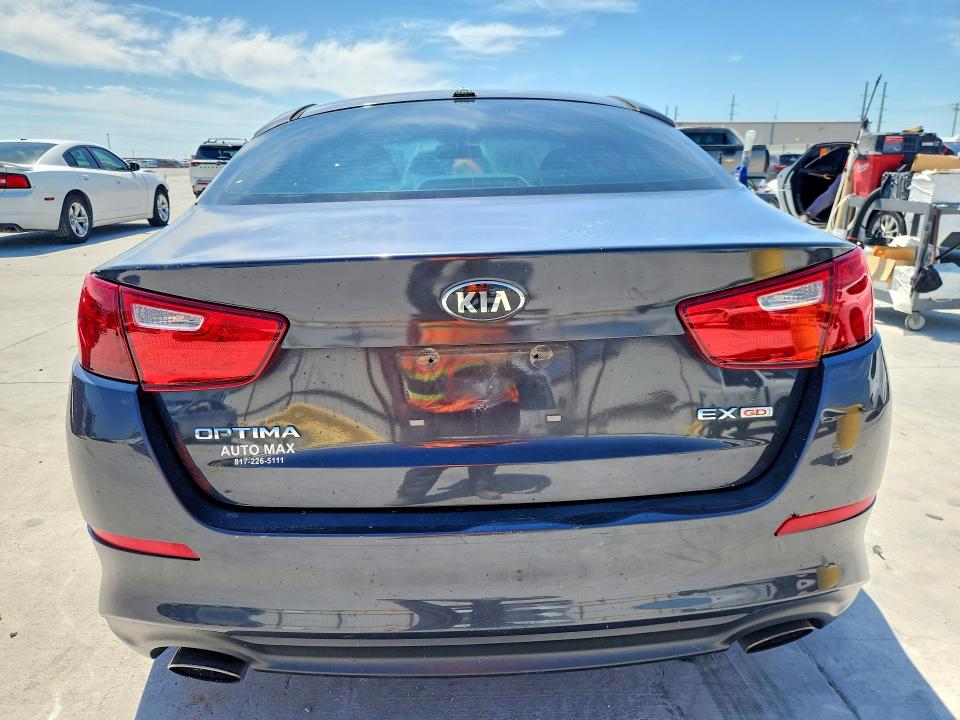 53616306 :رقم المزاد ، 5XXGN4A72FG518704 vin ، 2015 Kia Optima مزاد بيع