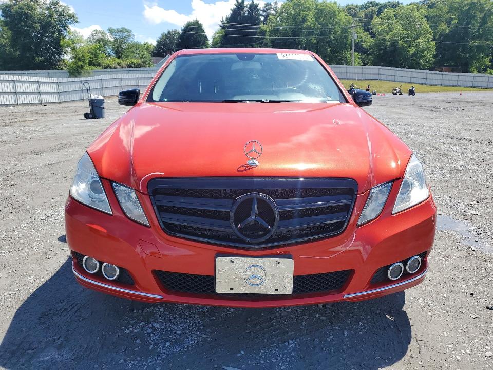 52714316 :رقم المزاد ، WDDHF8HB5BA406249 vin ، 2011 Mercedes-benz E مزاد بيع