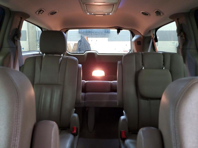 2015 Chrysler Town & Country მანქანა იყიდება აუქციონზე, vin: 2C4RC1AG4FR676465, აუქციონის ნომერი: 54016586