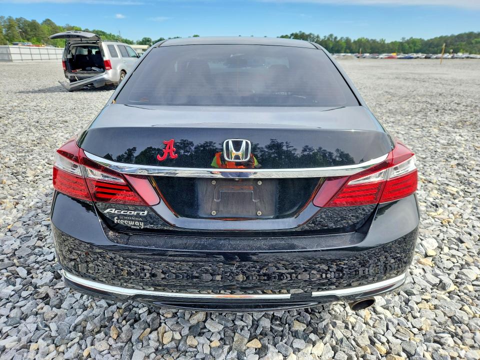 Продажа на аукционе авто 2017 Honda Accord, vin: 1HGCR2F36HA291689, номер лота: 52993036