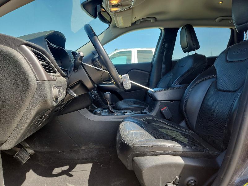 52326596 :رقم المزاد ، 1C4PJMDXXKD335353 vin ، 2019 Jeep Cherokee مزاد بيع