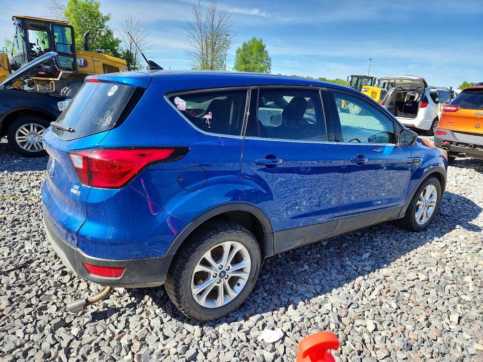 2019 Ford Escape მანქანა იყიდება აუქციონზე, vin: 1FMCU9GD5KUA13459, აუქციონის ნომერი: 54956466