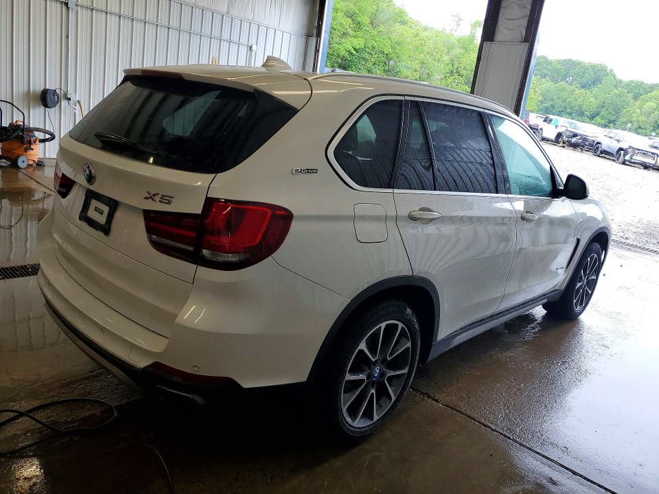 55195726 :رقم المزاد ، 5UXKT0C32H0V97118 vin ، 2017 Bmw X5 مزاد بيع