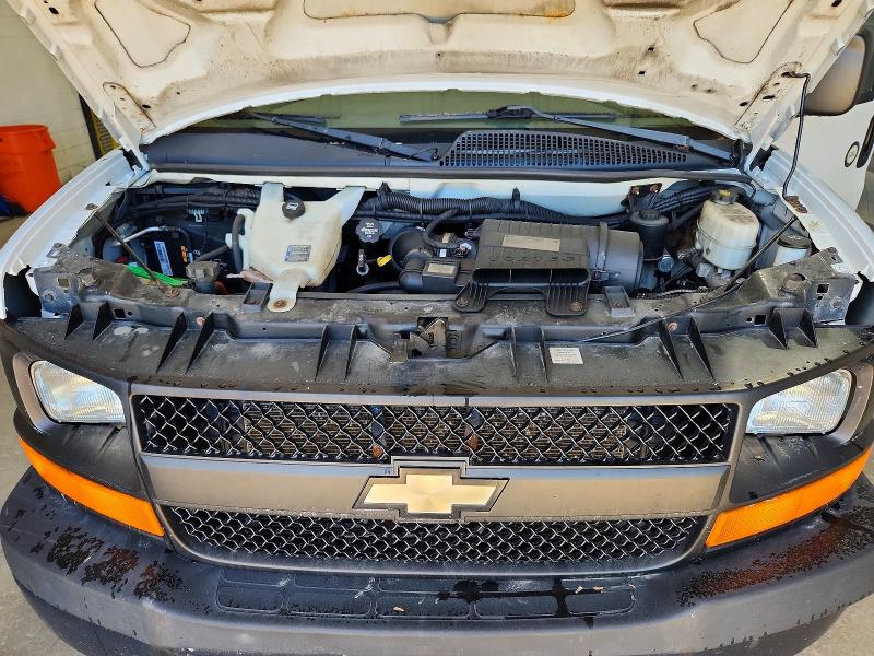 58499146 :رقم المزاد ، 1GCWGFCFXF1167607 vin ، 2015 Chevrolet Express G2500 مزاد بيع