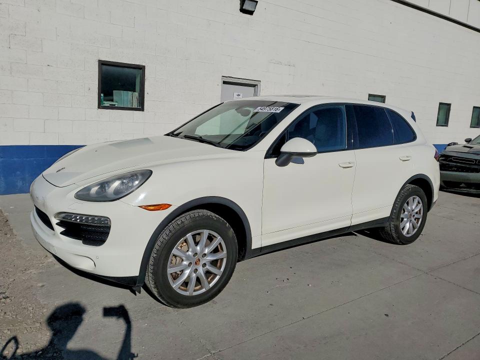 2011 Porsche Cayenne მანქანა იყიდება აუქციონზე, vin: WP1AB2A26BLA53375, აუქციონის ნომერი: 54975816