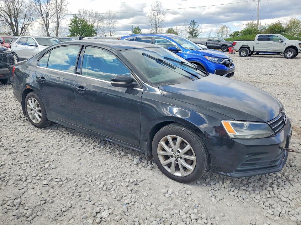 51898436 :رقم المزاد ، 3VWD17AJ4FM241092 vin ، 2015 Volkswagen Jetta مزاد بيع
