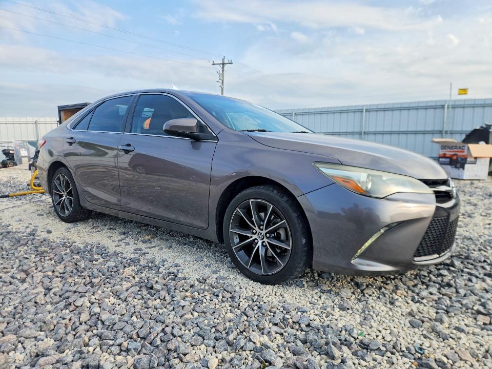 Aukcja sprzedaży 2015 Toyota Camry, vin: 4T1BF1FK9FU017107, numer aukcji: 54167846