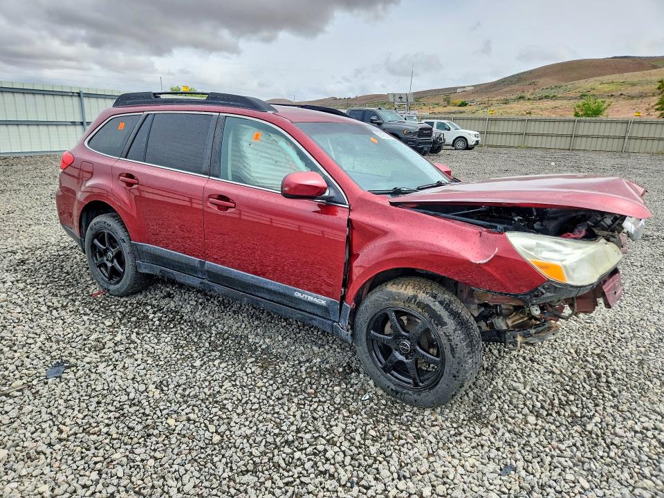 2014 Subaru Outback მანქანა იყიდება აუქციონზე, vin: 4S4BRBCC2E3236621, აუქციონის ნომერი: 55199386