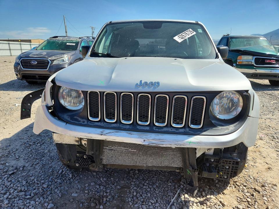 52676726 :رقم المزاد ، ZACCJBAB0JPG82444 vin ، 2018 Jeep Renegade مزاد بيع