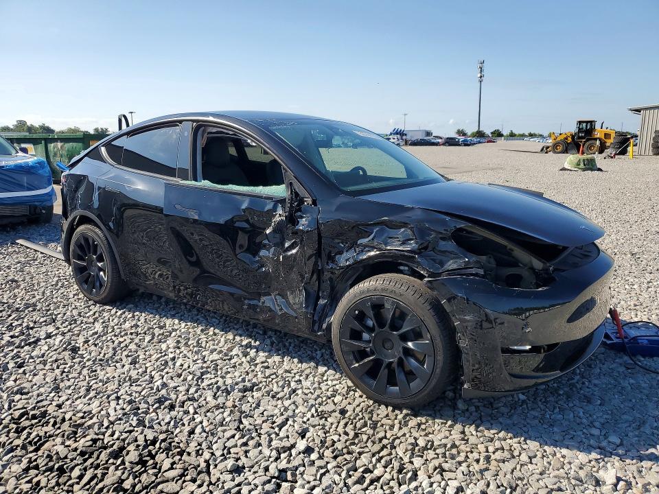 53744776 :رقم المزاد ، 7SAYGDEE6NA005917 vin ، 2022 Tesla Model Y مزاد بيع
