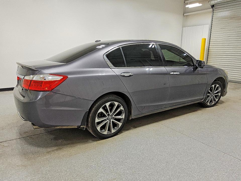 Продажа на аукционе авто 2015 Honda Accord, vin: 1HGCR3F85FA010867, номер лота: 54458686