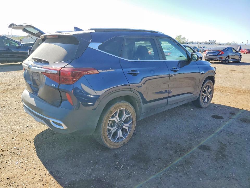 2021 Kia Seltos მანქანა იყიდება აუქციონზე, vin: KNDERCAA7M7155923, აუქციონის ნომერი: 52438206