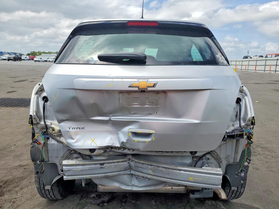 2018 Chevrolet Trax მანქანა იყიდება აუქციონზე, vin: KL7CJKSB7JB595422, აუქციონის ნომერი: 53987086