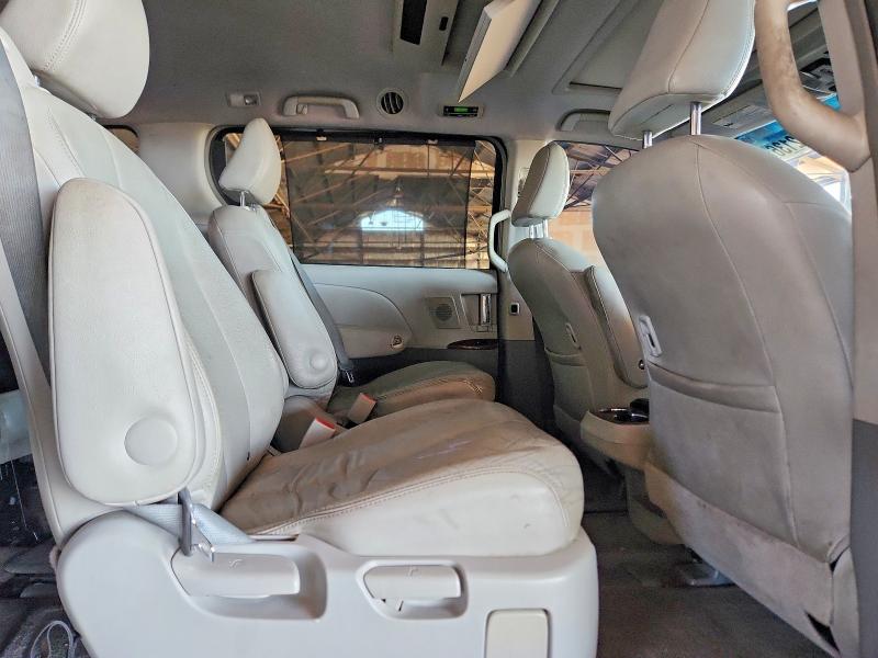 55172136 :رقم المزاد ، 5TDDK3DC9CS044484 vin ، 2012 Toyota Sienna مزاد بيع