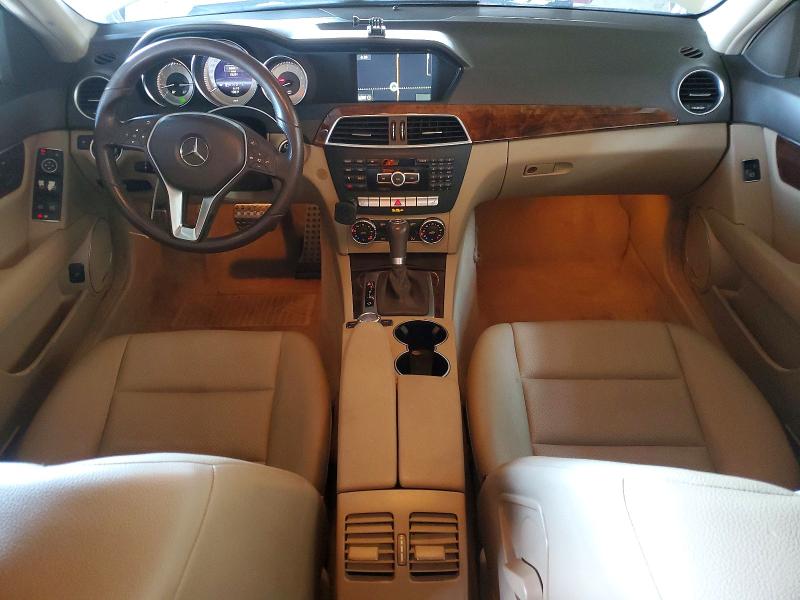 Продажа на аукционе авто 2013 Mercedes-benz C, vin: WDDGF4HB5DR271380, номер лота: 52100276