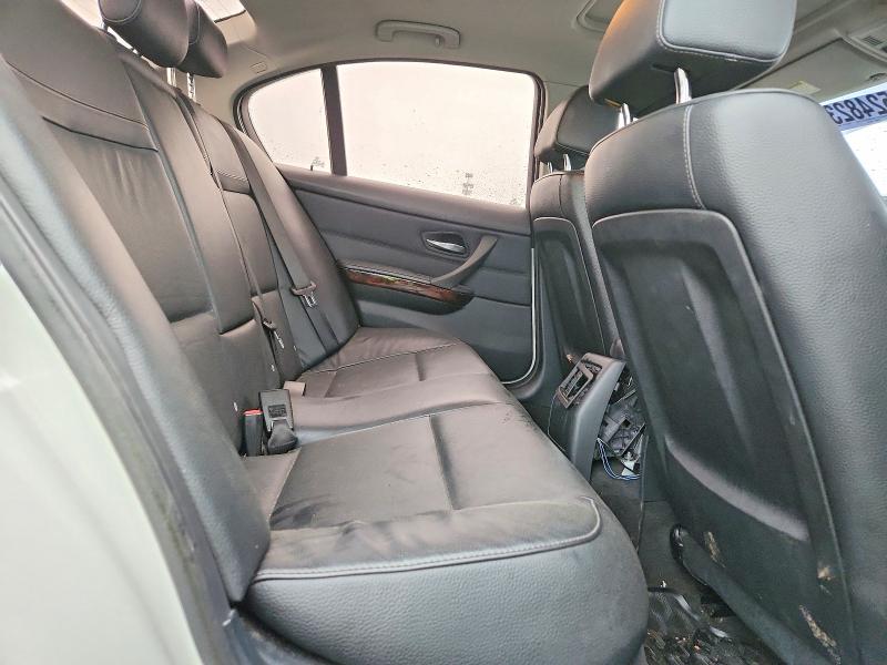 52482386 :رقم المزاد ، WBAPK5C56BA660678 vin ، 2011 Bmw 3 Series مزاد بيع