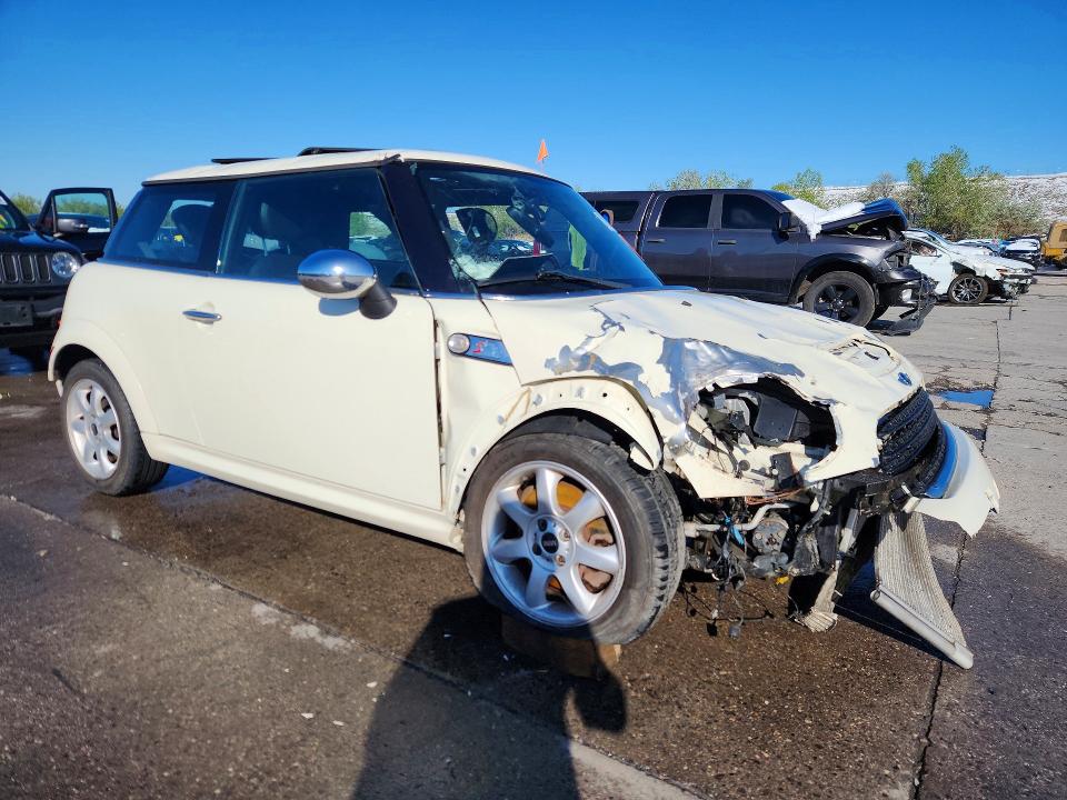 Продажа на аукционе авто 2010 Mini Cooper, vin: WMWMF7C56ATX44814, номер лота: 51818346