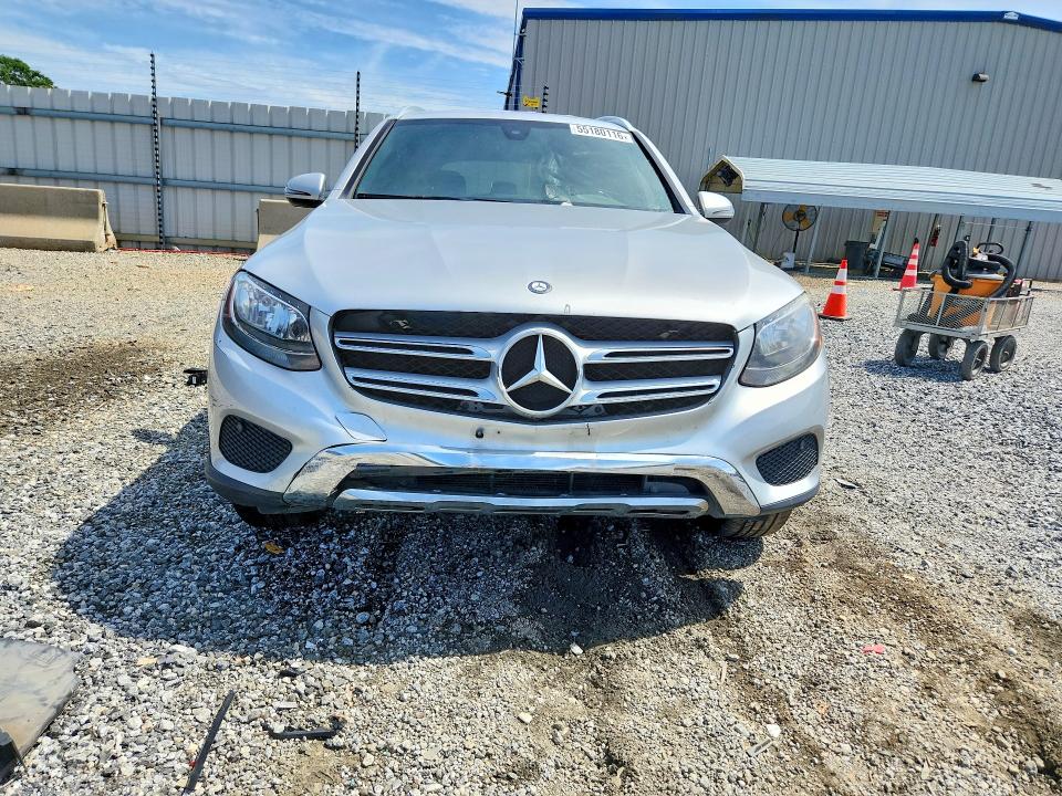 55180116 :رقم المزاد ، WDC0G4KB2HF129054 vin ، 2017 Mercedes-benz Glc مزاد بيع