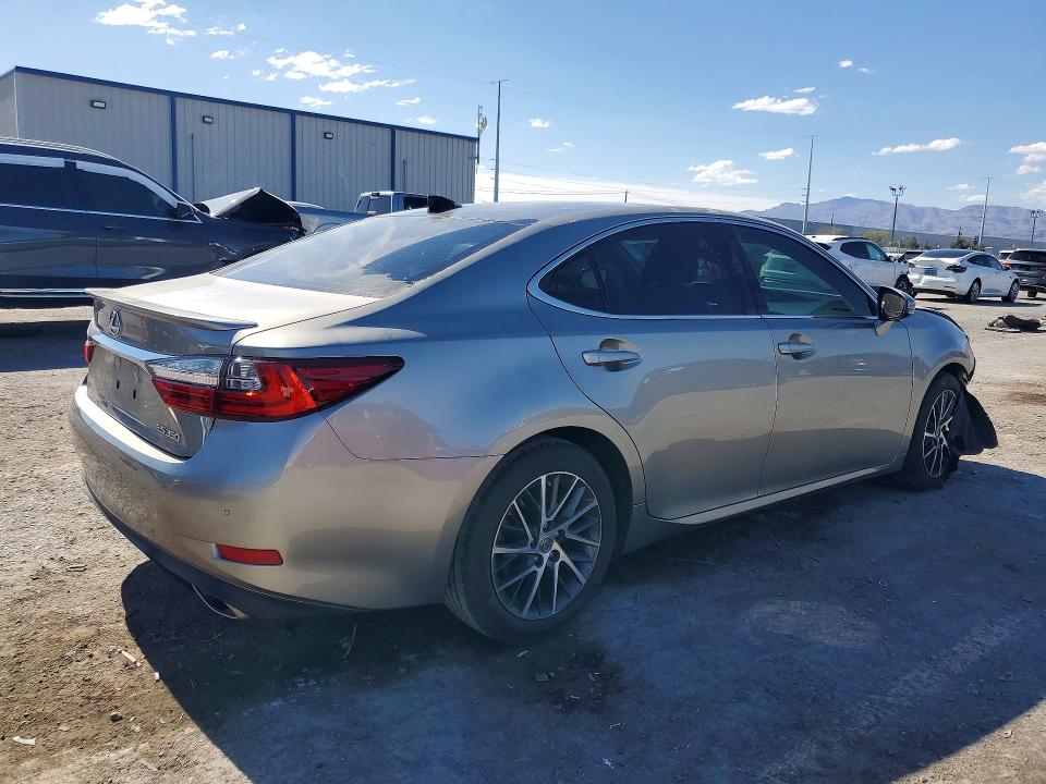 55148996 :رقم المزاد ، 58ABK1GG2HU077232 vin ، 2017 Lexus Es مزاد بيع