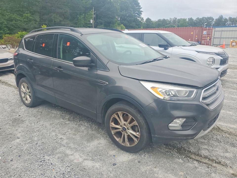 Продажа на аукционе авто 2017 Ford Escape, vin: 1FMCU0GDXHUE85760, номер лота: 51699996