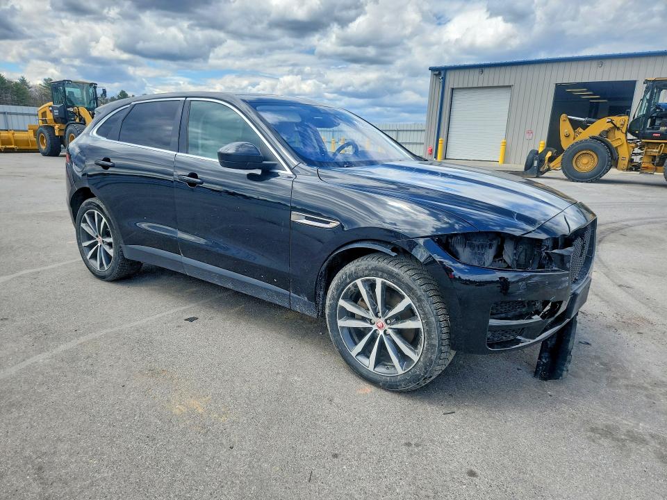 Продажа на аукционе авто 2017 Jaguar F-pace, vin: SADCK2BV8HA090942, номер лота: 52551536