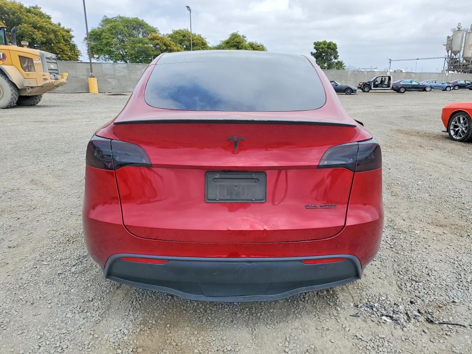 2024 Tesla Model Y მანქანა იყიდება აუქციონზე, vin: 7SAYGDEF1RF125710, აუქციონის ნომერი: 53835856