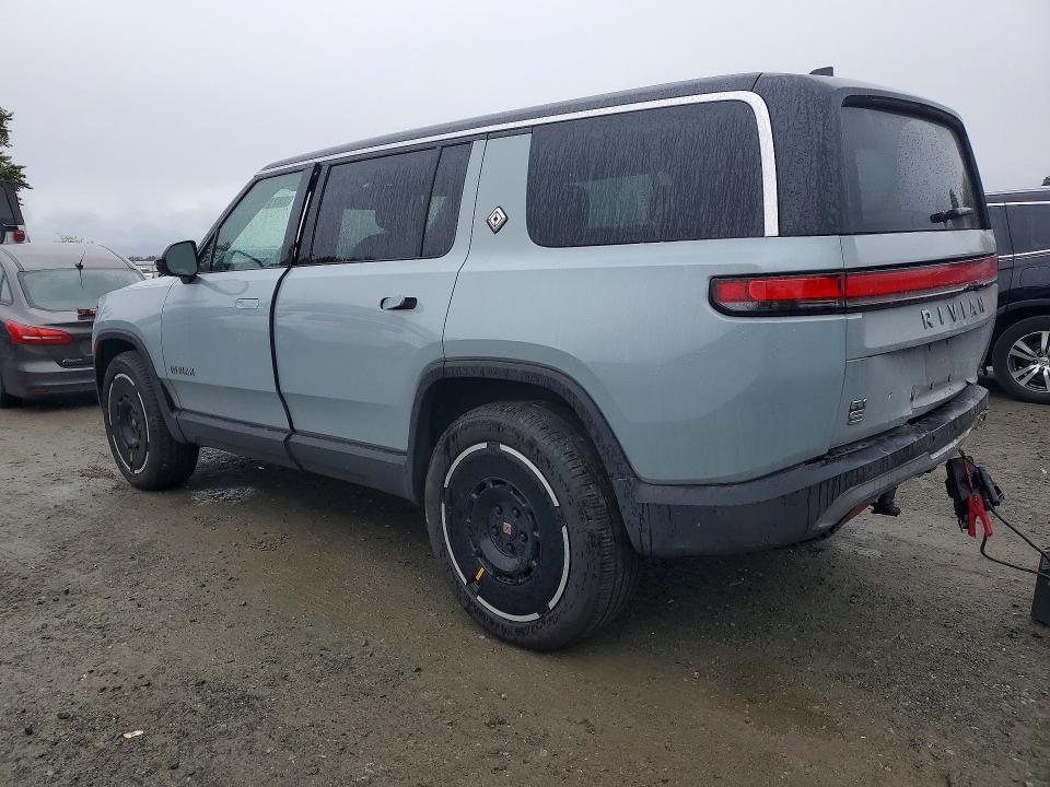 53711196 :رقم المزاد ، 7PDSGBBA0SN051681 vin ، 2025 Rivian R1s مزاد بيع