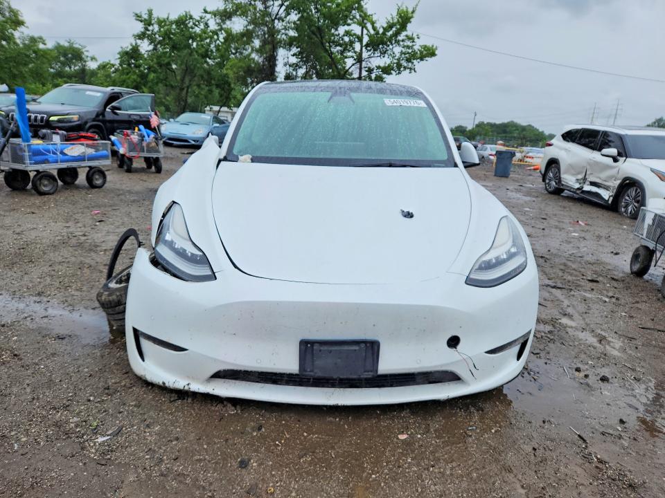 Auction sale of the 2022 Tesla Model Y, vin: 7SAYGDEE0NF384805, lot number: 54019776