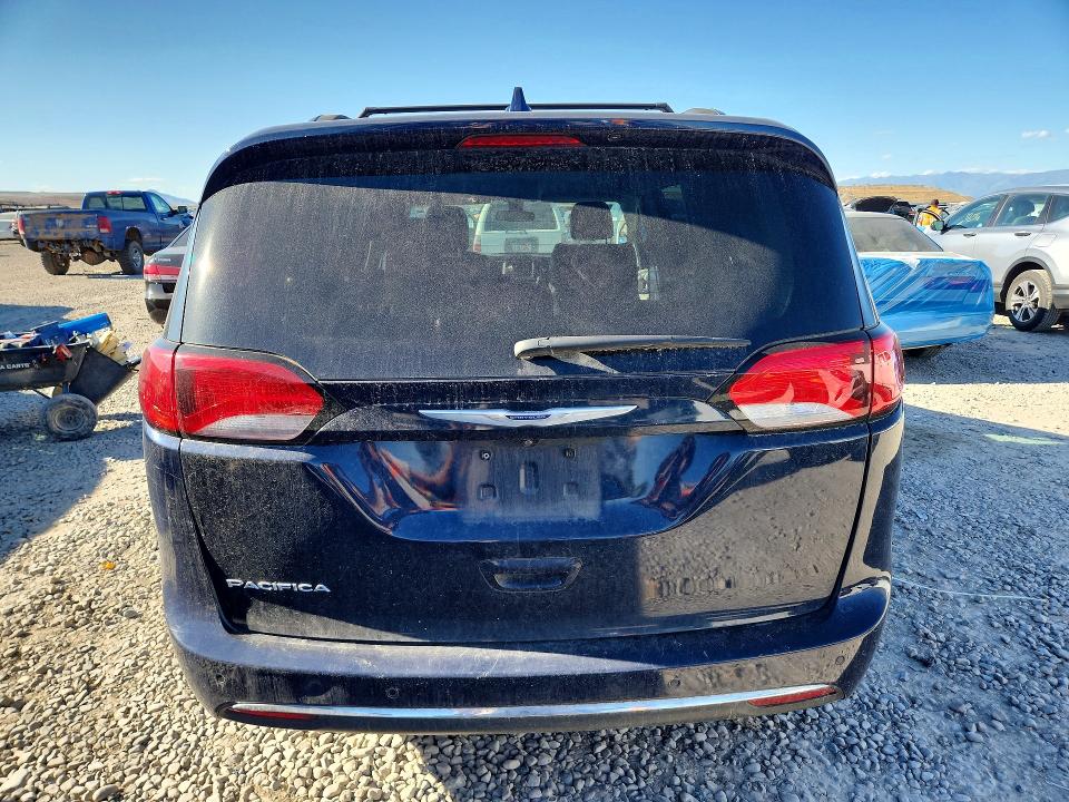 Продажа на аукционе авто 2018 Chrysler Pacifica, vin: 2C4RC1BG8JR357402, номер лота: 54492336