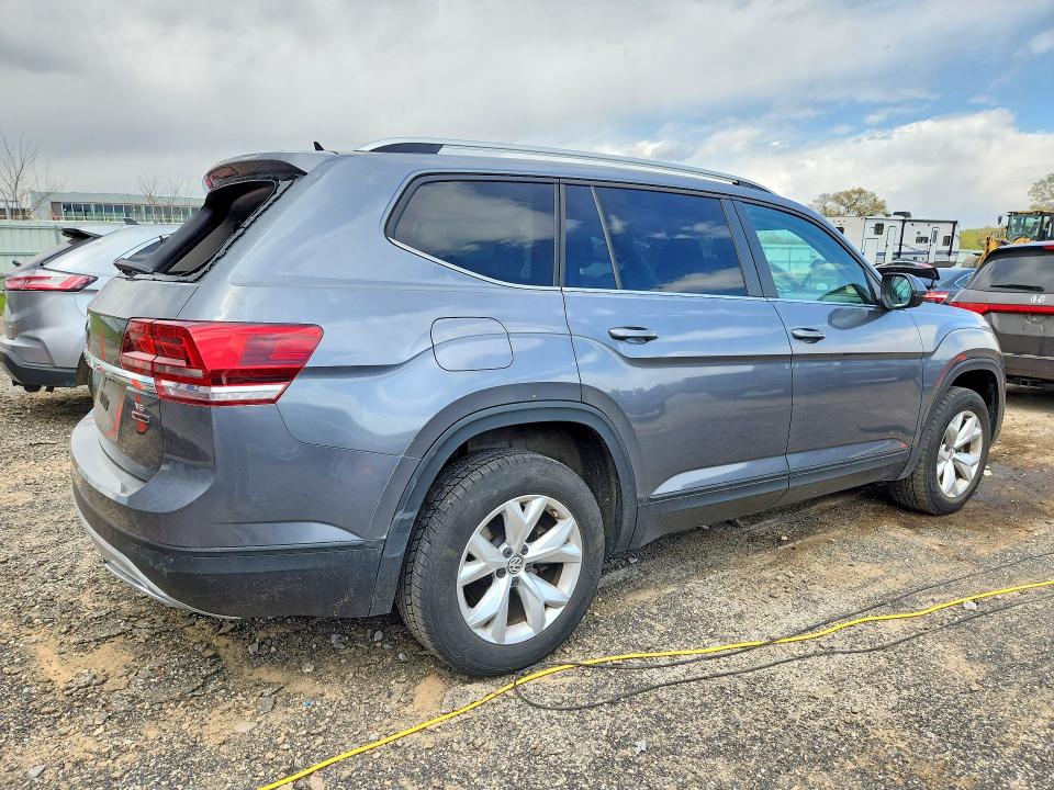 Продажа на аукционе авто 2018 Volkswagen Atlas, vin: 1V2KR2CAXJC548035, номер лота: 52813126