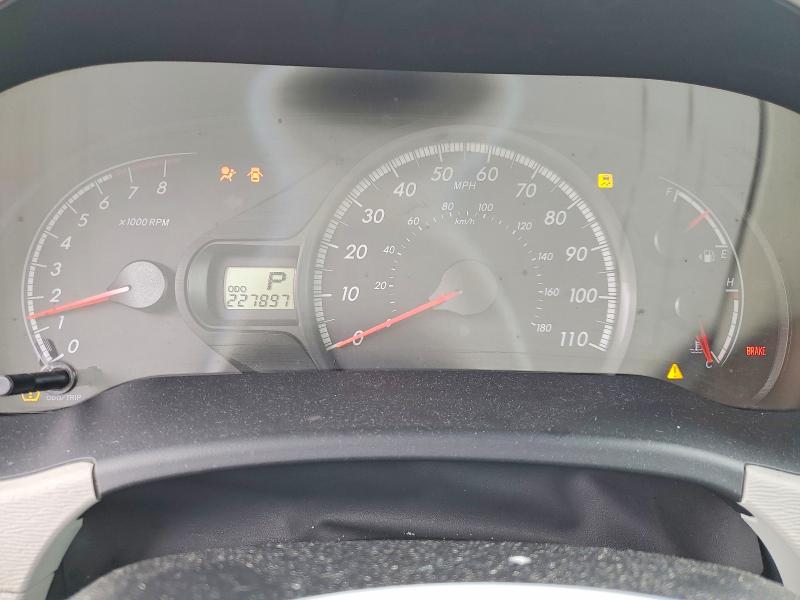 2011 Toyota Sienna მანქანა იყიდება აუქციონზე, vin: 5TDKK3DC3BS033986, აუქციონის ნომერი: 54200036
