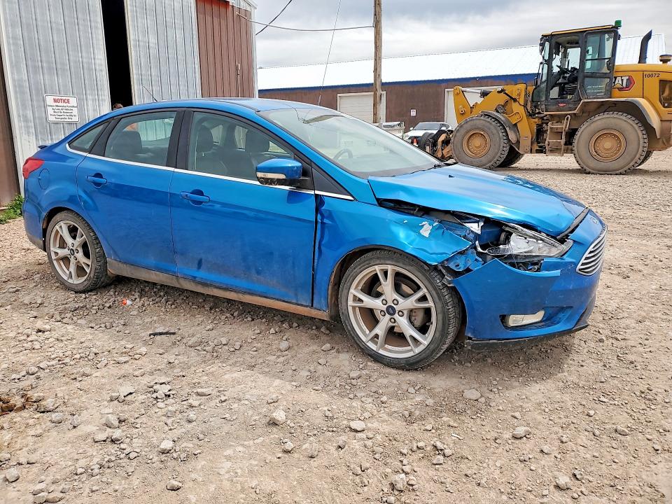 Продажа на аукционе авто 2015 Ford Focus, vin: 1FADP3J22FL261660, номер лота: 55061206