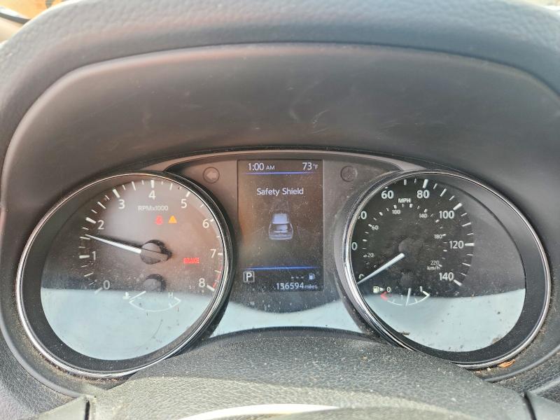 52427216 :رقم المزاد ، 5N1AT2MT6JC711693 vin ، 2018 Nissan Rogue مزاد بيع