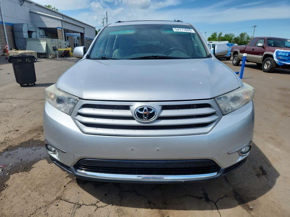 54771626 :رقم المزاد ، 5TDBK3EH4BS065890 vin ، 2011 Toyota Highlander مزاد بيع