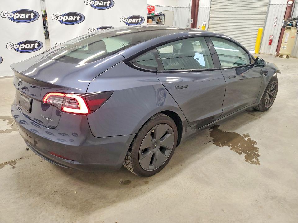 Auction sale of the 2022 Tesla Model 3, vin: 5YJ3E1EB0NF330132, lot number: 52437896