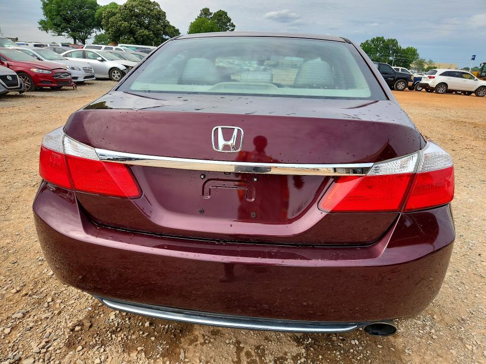 52554316 :رقم المزاد ، 1HGCR2F33FA172124 vin ، 2015 Honda Accord مزاد بيع